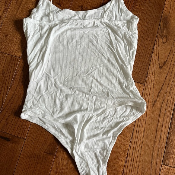 White cami bodysuit - Picture 3 of 3